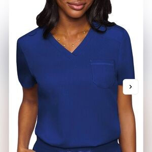 Med Couture Scrub top Tuck In Chest Pocket Top